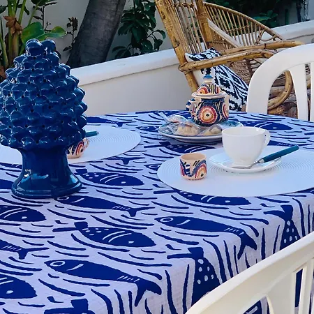 Casateresa Mare 마리나 디 모디카